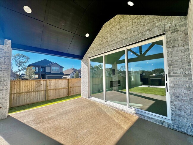 Building Photo - 10602 Blossom River Dr