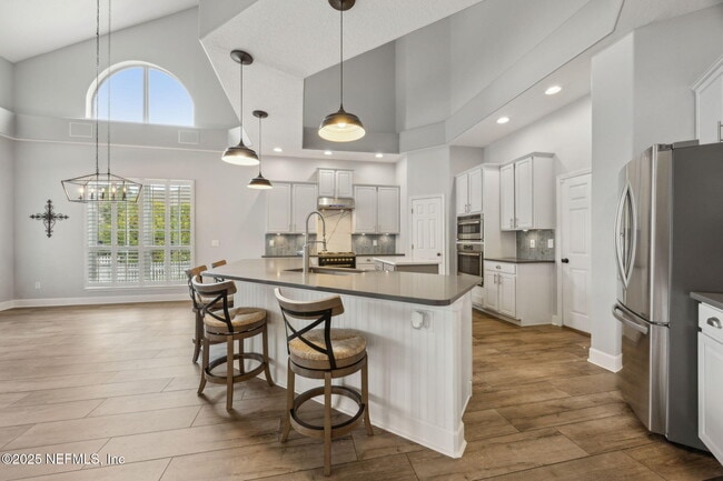 Building Photo - 1842 Paradise Moorings Blvd