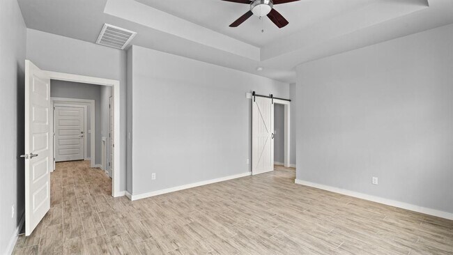 Building Photo - 12624 E Hefner Rd