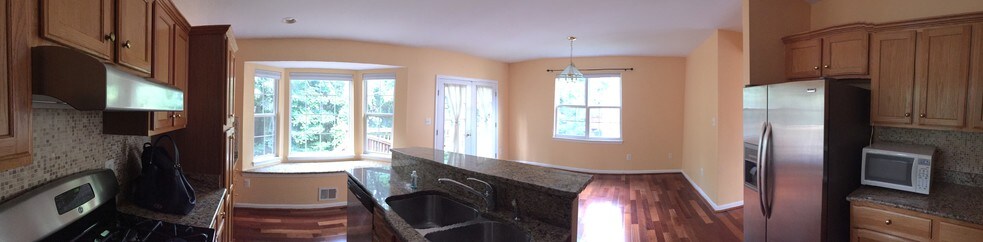 Building Photo - 12250 Winscombe Ter