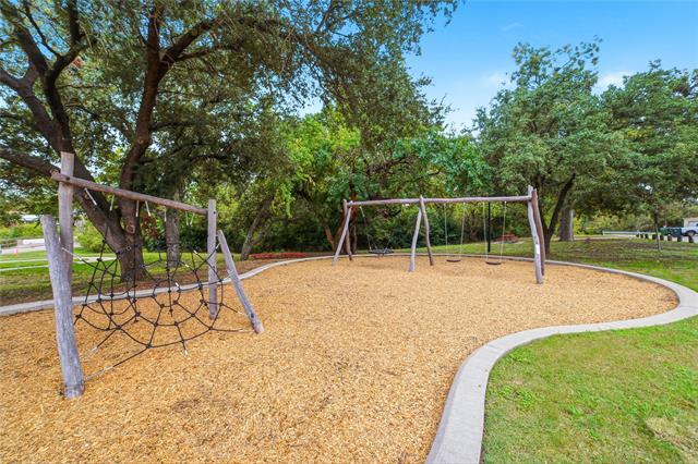 Building Photo - 334 Valley Park Dr