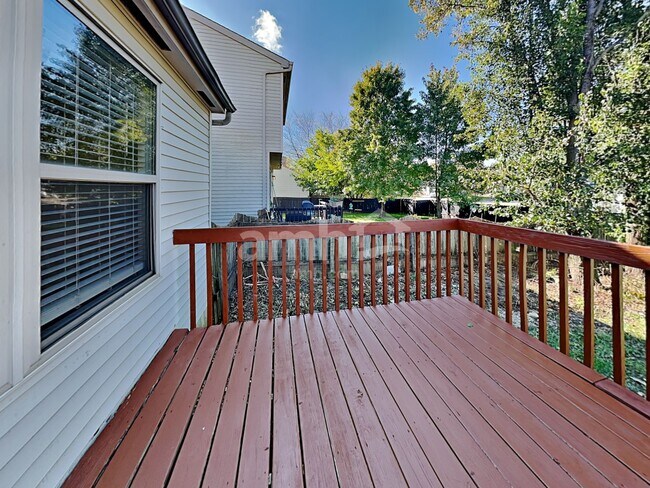 Building Photo - 2097 Earlsway Dr