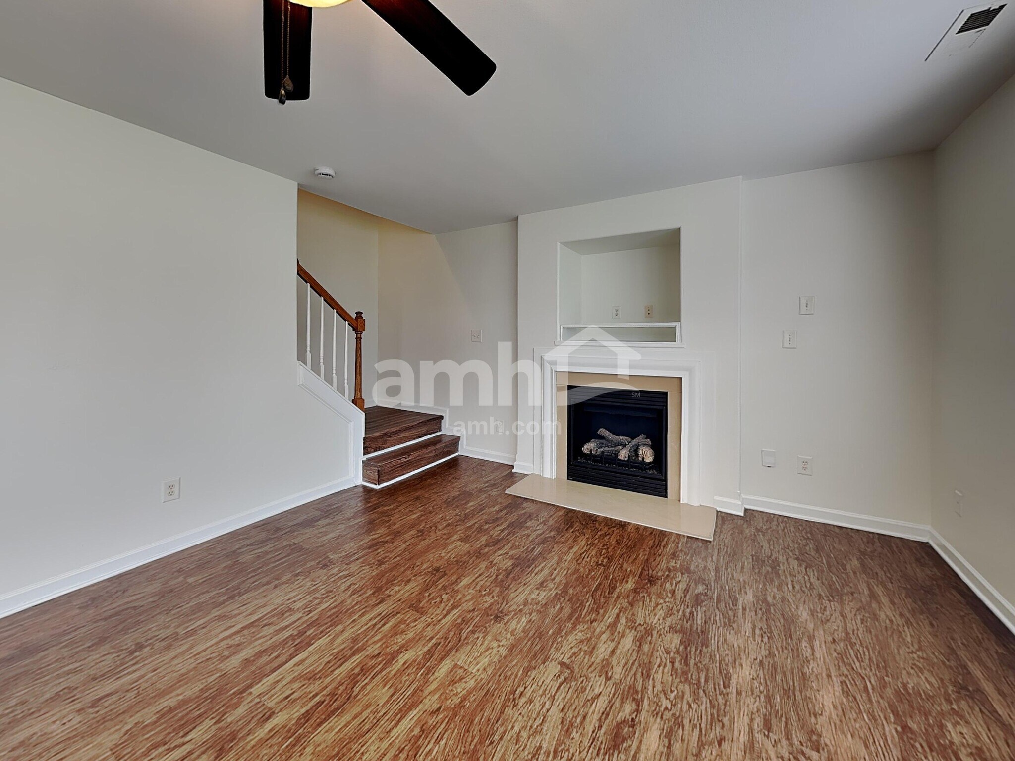 Building Photo - 12812 Walking Stick Dr