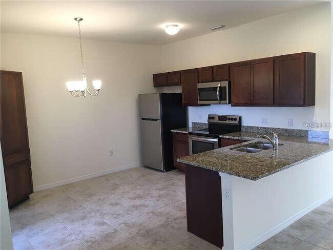 Building Photo - 8463 Dinnano St