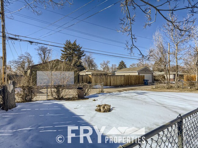 Building Photo - Great Remodel in Boston Heights