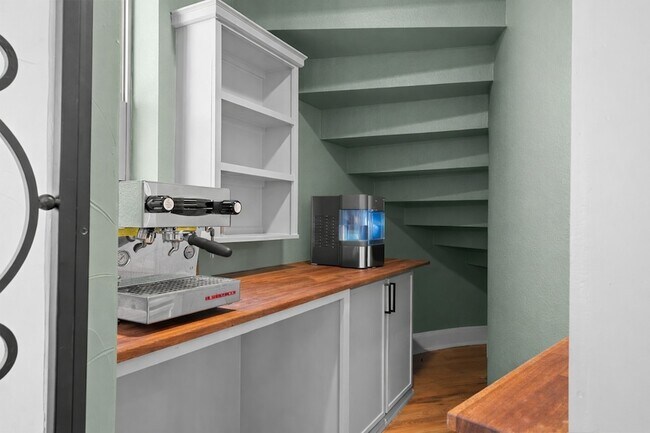 Building Photo - 1621 Hidden Bluff Ct