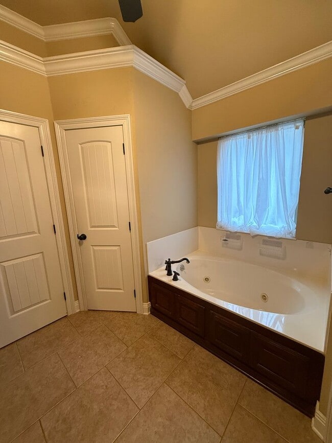 Building Photo - Haughton! Charming 3-Bedroom Brick Home with Spacious Yard