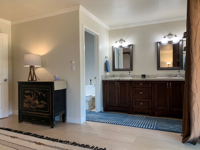 Building Photo - GORGEOUS 3/2.5 Bath Remodeled Home with Stunning Views in Alpine