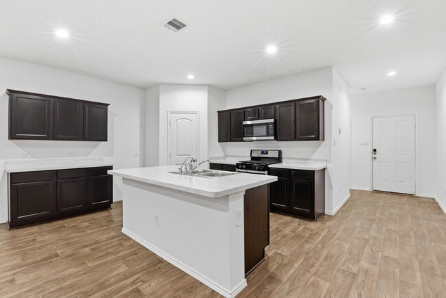 Building Photo - 5210 Ternberry Frst Ln