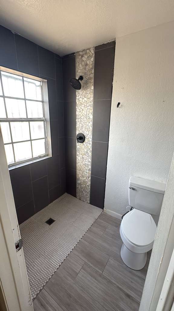 Building Photo - 141 Masquerade Ln