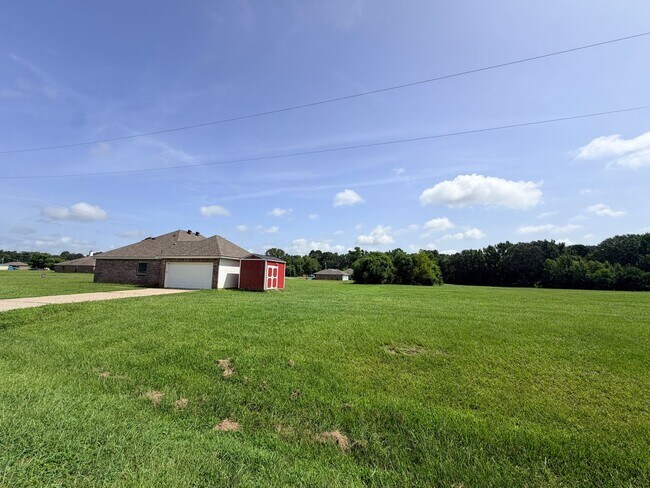 Building Photo - 3520 Windwood Circle.