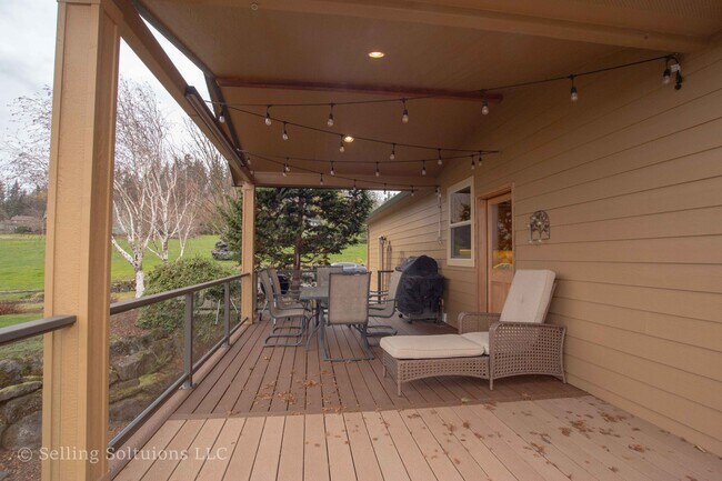 Building Photo - 5010 SE 362nd Ave