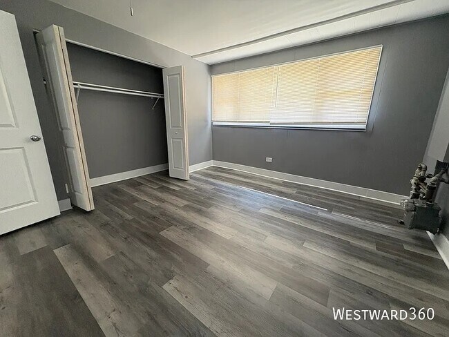 Building Photo - 508 W 46th St