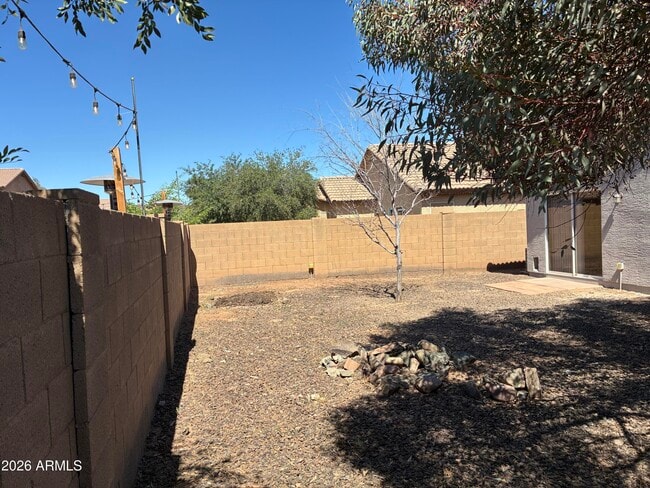 Building Photo - 6027 W Encinas Ln