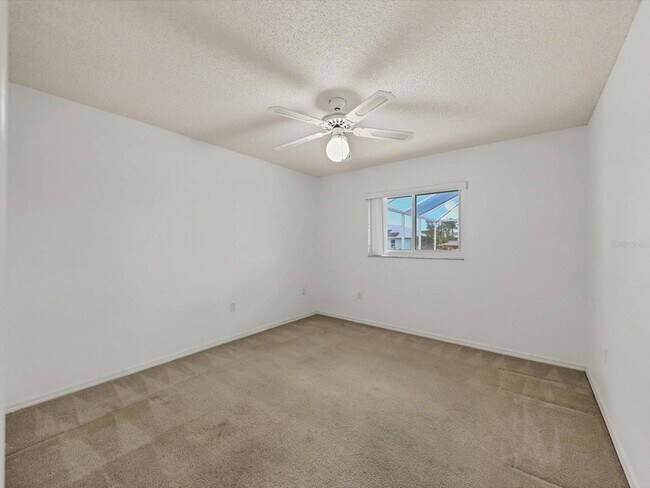 Building Photo - 4307 3rd Ave NE