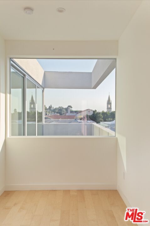 Building Photo - 4826 Franklin Ave