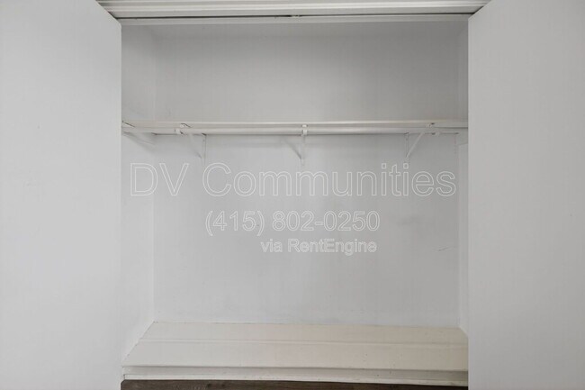 Building Photo - 7922 Coolgrove Dr