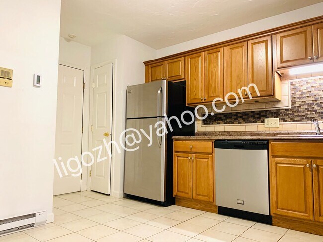 Primary Photo - 2 Apricot St