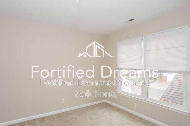 Building Photo - 4726 Morning Dew Ct