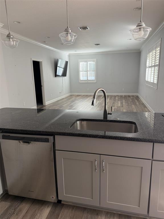 Building Photo - 2503 NE 33rd Ct