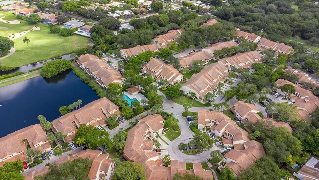 Building Photo - 3351 Emerald Oaks Dr