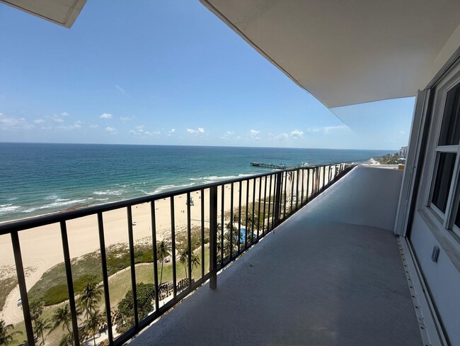 Building Photo - 405 N Ocean Blvd
