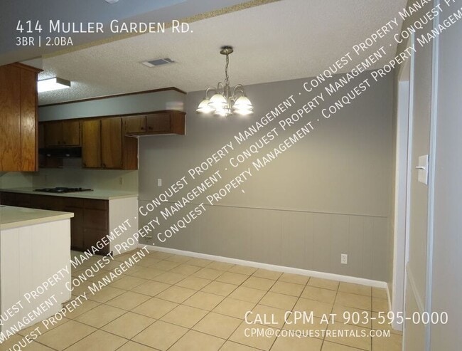 Building Photo - 414 Muller Garden Rd