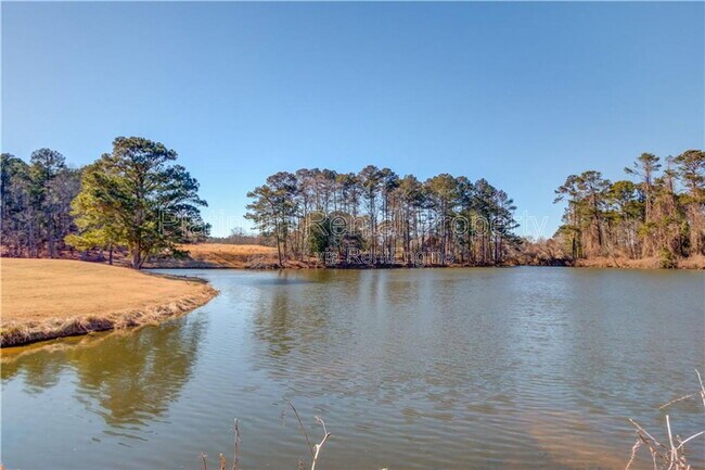 Building Photo - 2990 Summit Ridge