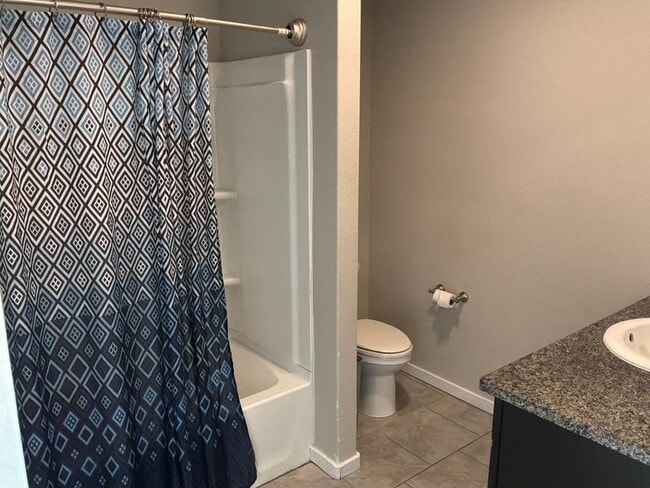 Building Photo - 1303 Terra Cotta St