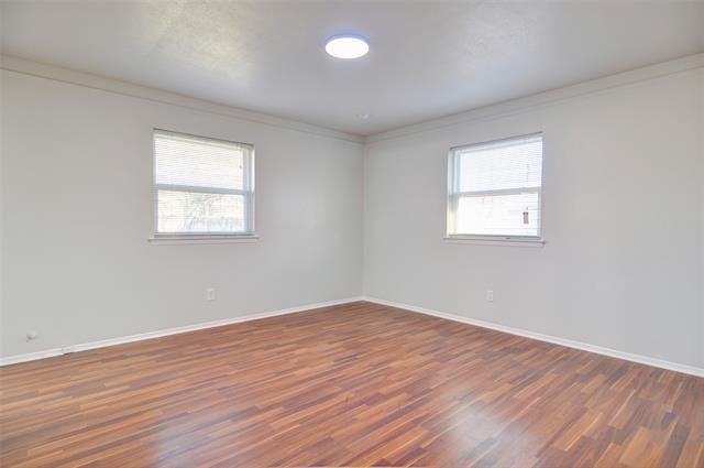 Building Photo - 208 Rolling Hills Dr