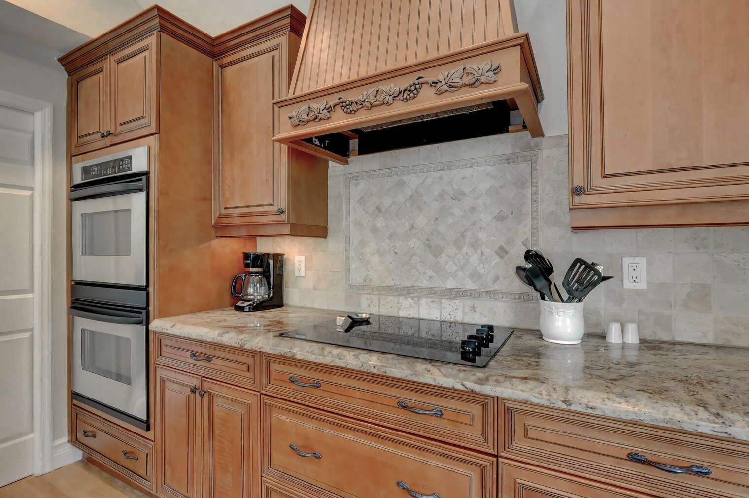 Building Photo - 5731 Marimin Dr