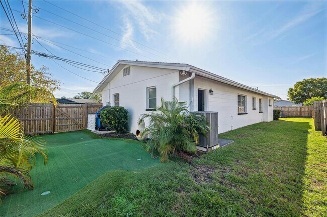 Building Photo - 2000 57th St N