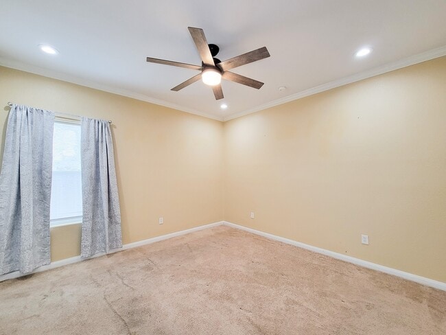 Building Photo - 16361 Eastchase St