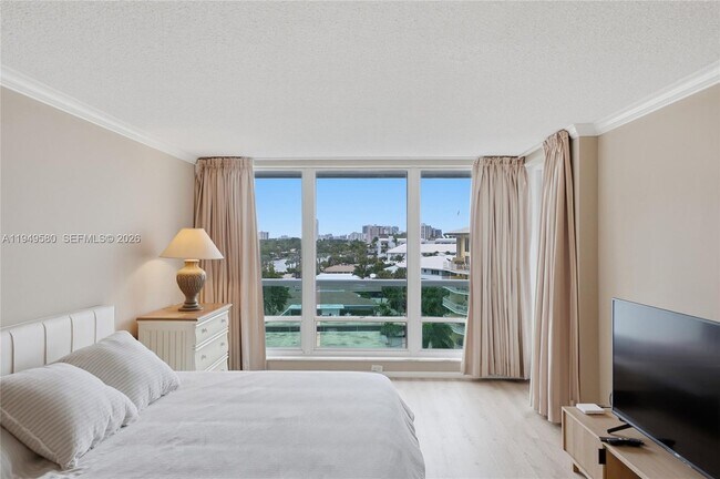 Building Photo - 2100 S Ocean Ln