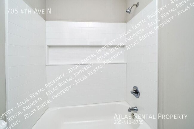 Building Photo - 705 4th Ave N
