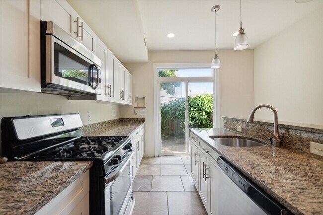 Building Photo - 1728 N Gratz St