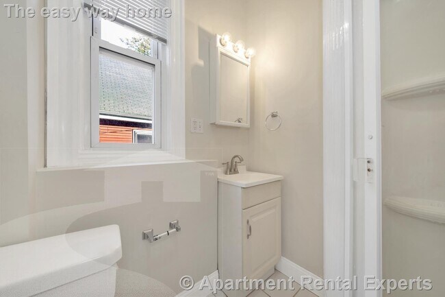 Building Photo - 5 Murdock Terrace