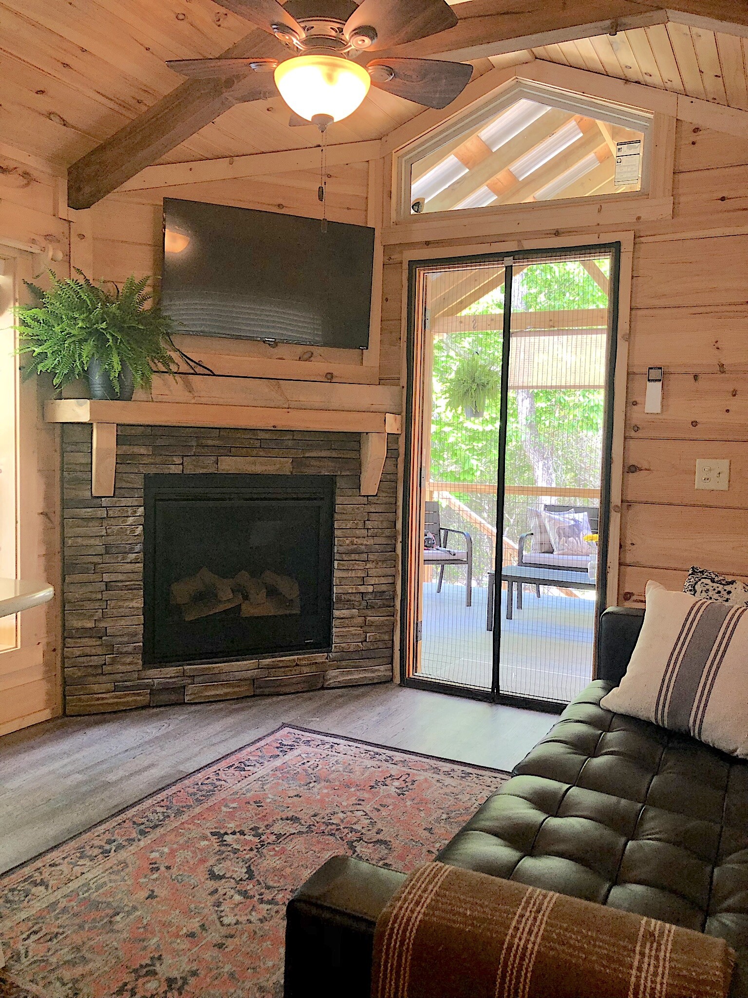 Building Photo - 1566 Old Mill Rd