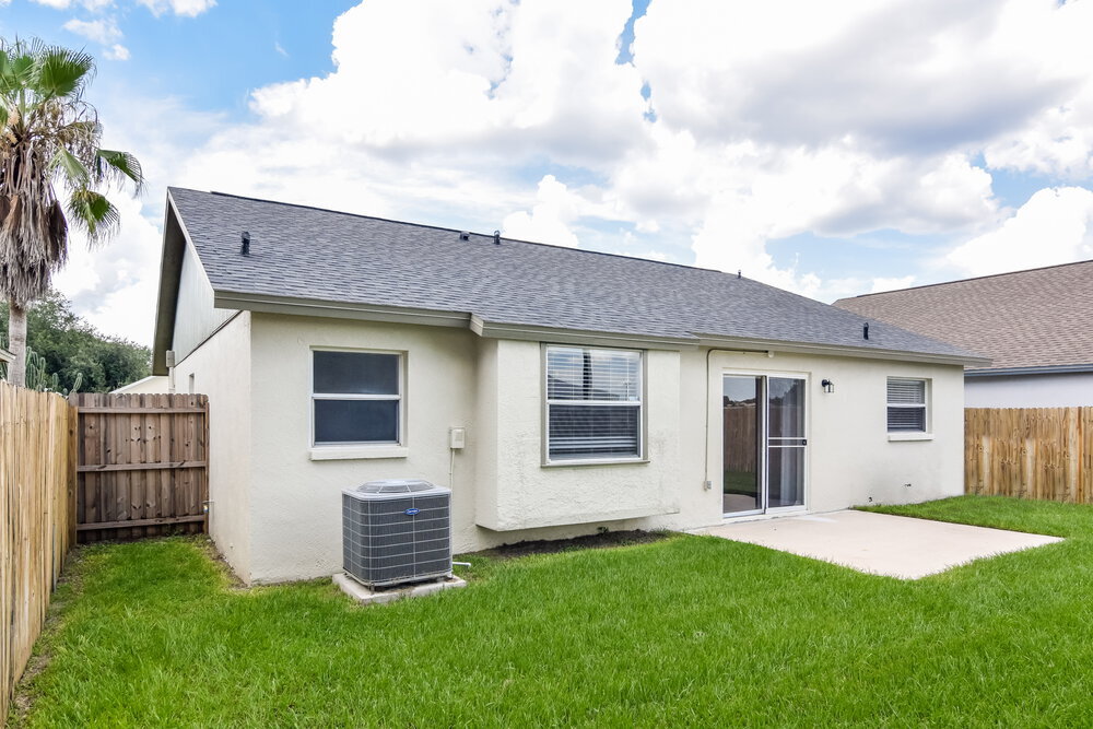 Building Photo - 2028 Cattleman Dr