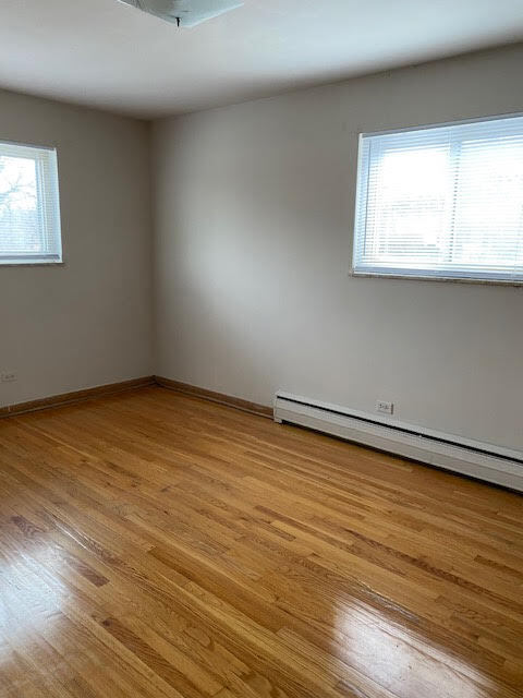 Building Photo - 1653 Oakwood Ave