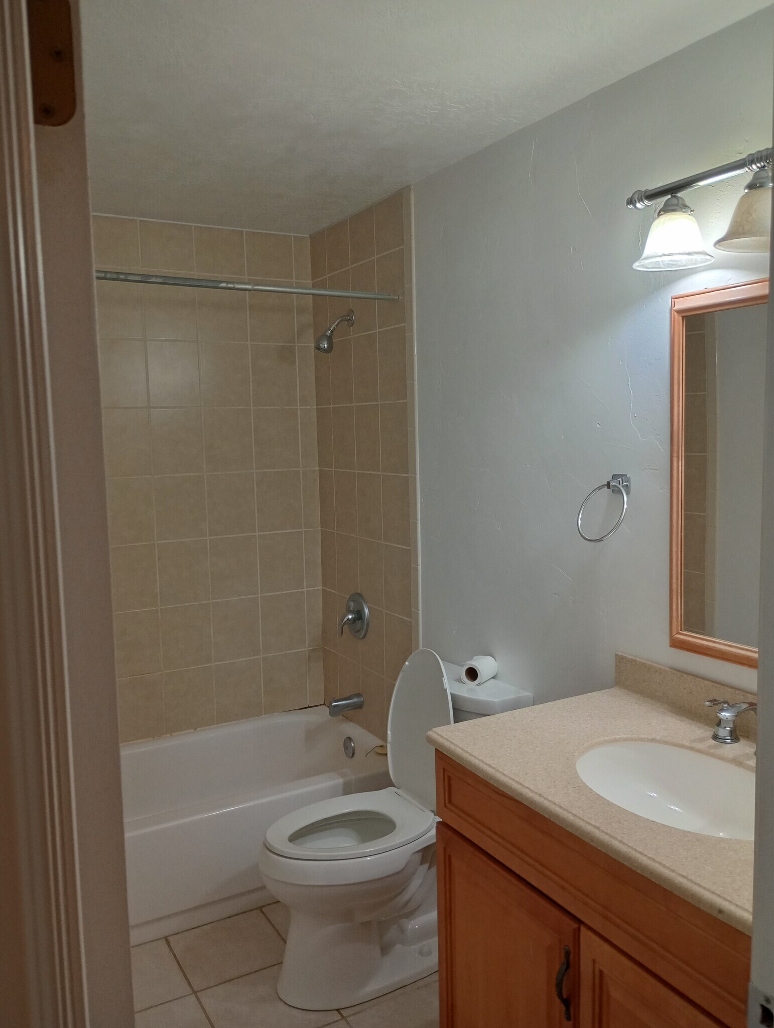 Building Photo - 3461 Jupiter Hills Dr