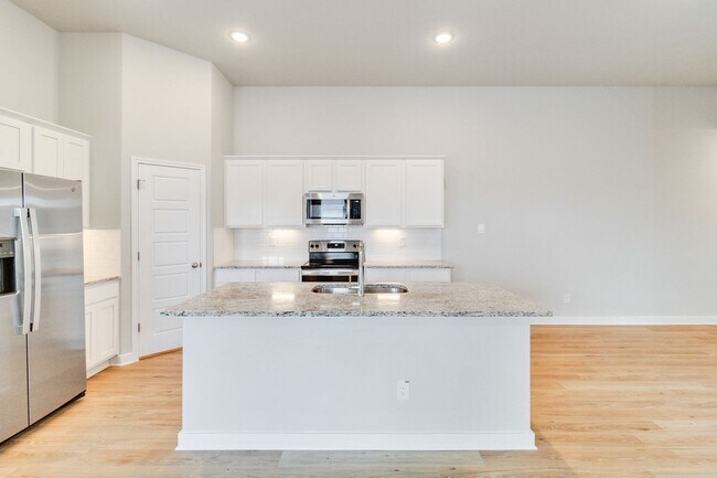 Building Photo - 299 Colgin Dr
