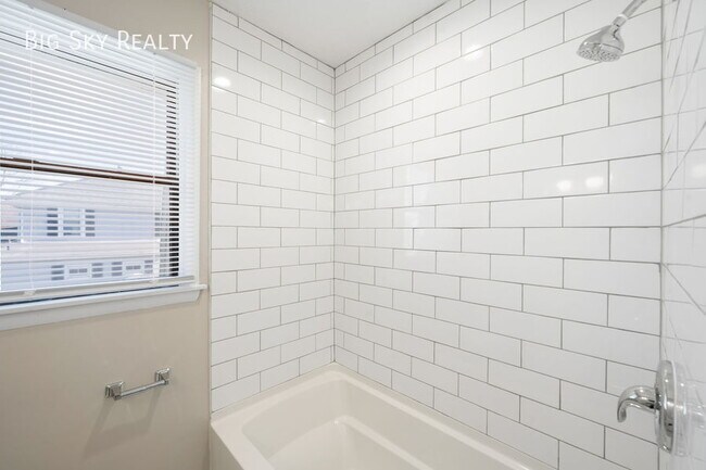 Building Photo - 110 North St