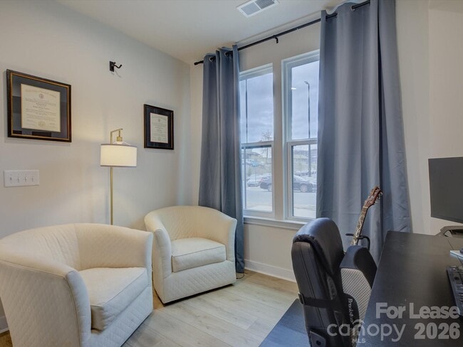 Building Photo - 6112 Station Crossing Ave