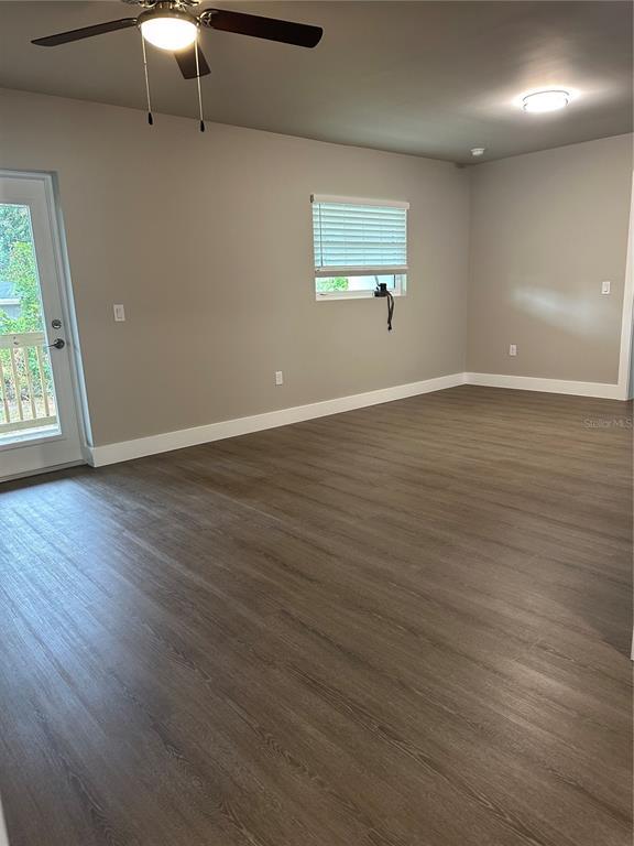 Building Photo - 1585 Jasmine Way