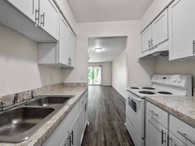 Interior Photo - Pinehurst Apartments