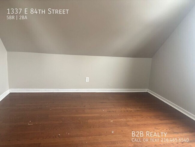 Building Photo - 1337 E 84th St
