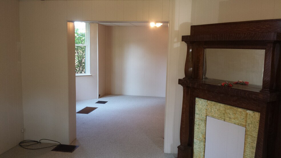 Living room to dining room - 635 5th St