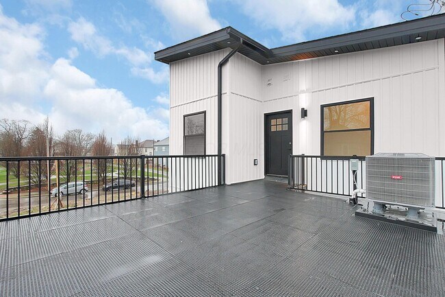 Building Photo - 936 Wagner St