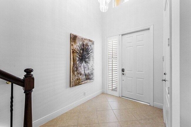 Building Photo - 5580 NE Trieste Way